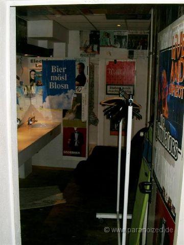 Backstage.JPG - Natürlich haben wir uns alle Backstage geschminkt