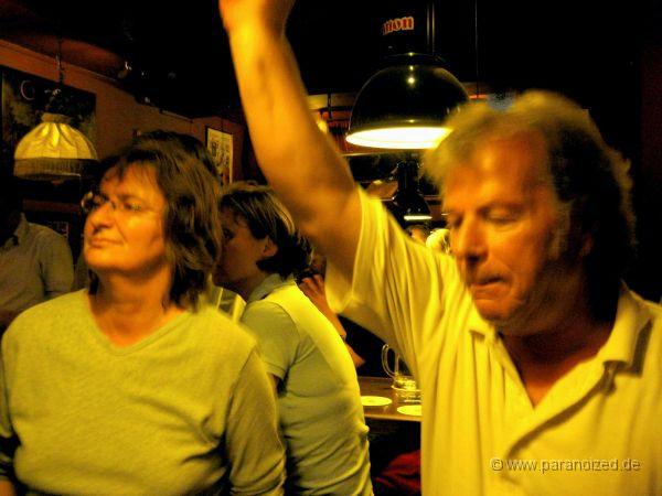 IMG_1368.jpg - Noch ein Bier, bitte!