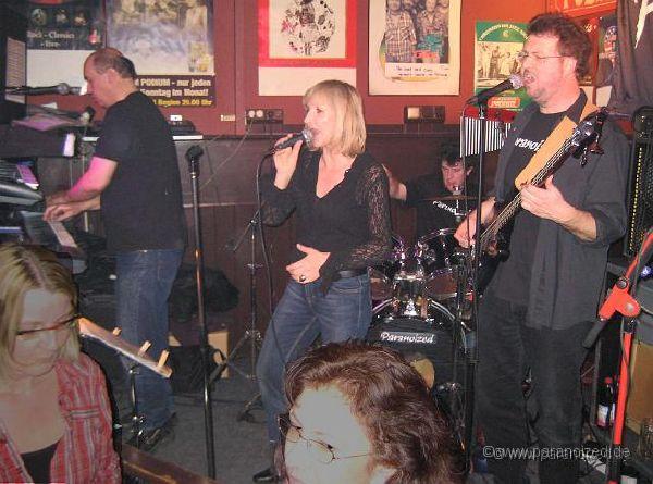 Sing.jpg - Da Background Vocals