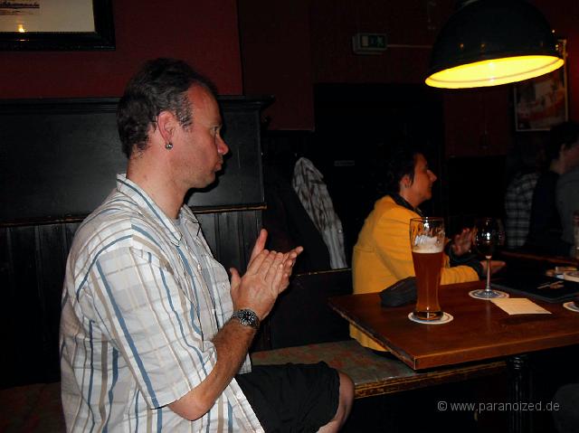 SDC10815.JPG - Anerkennung oder Beten?