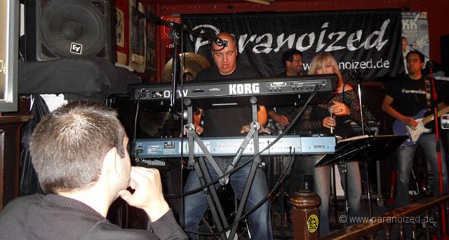 SDC12217.JPG - Full action keyboarder