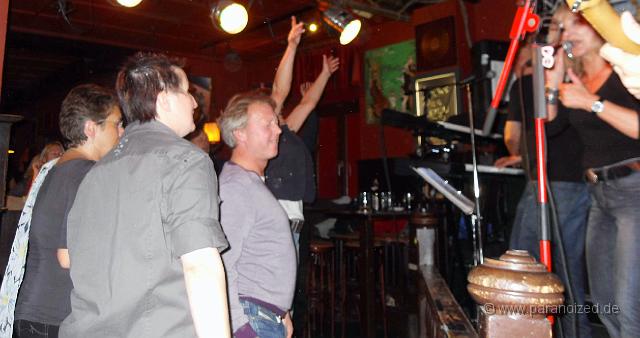 SDC12736.JPG - Der Spanier reisst die Arme hoch... Eso!! Arriba!!!