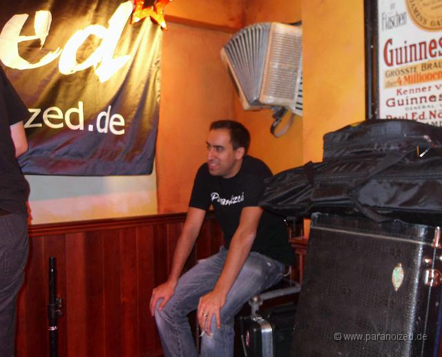 SDC13775.JPG - Ich bin so fertig, wie wenn mir ein Akkordeon auf den Kopf gefallen wäre...