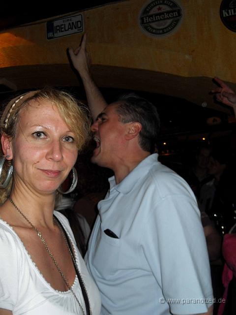 SDC12937.jpg - "Um hier ein Bier zu bekommen, muss man echt schreien!!!" "Biaaaaaaaaaaa"