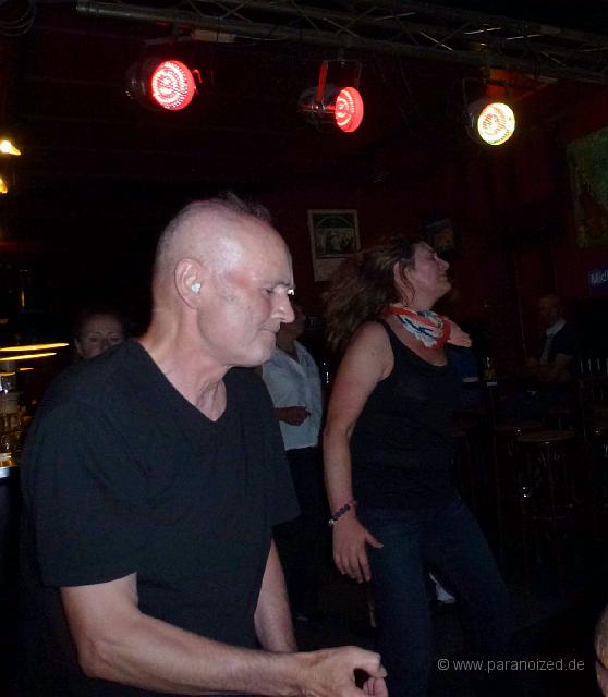 P1030008.JPG - Schüttel Dein Haar bzw. luftgitarre Dich