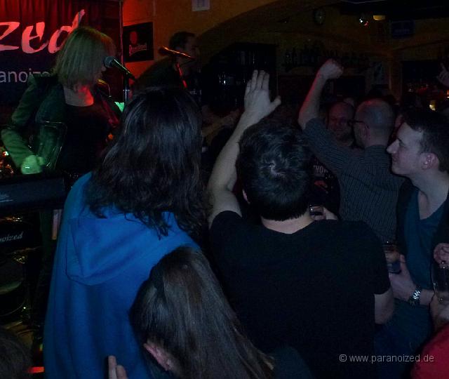 P1060448.JPG - Und die Faust ist auch oben ;)