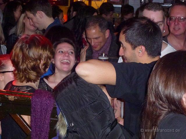 P1060450.JPG - Schön, wenn Freunde da sind!