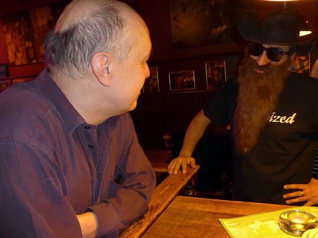 P1000817.JPG - Mit Bart nimmt mich nicht mal der Bernhard ernst